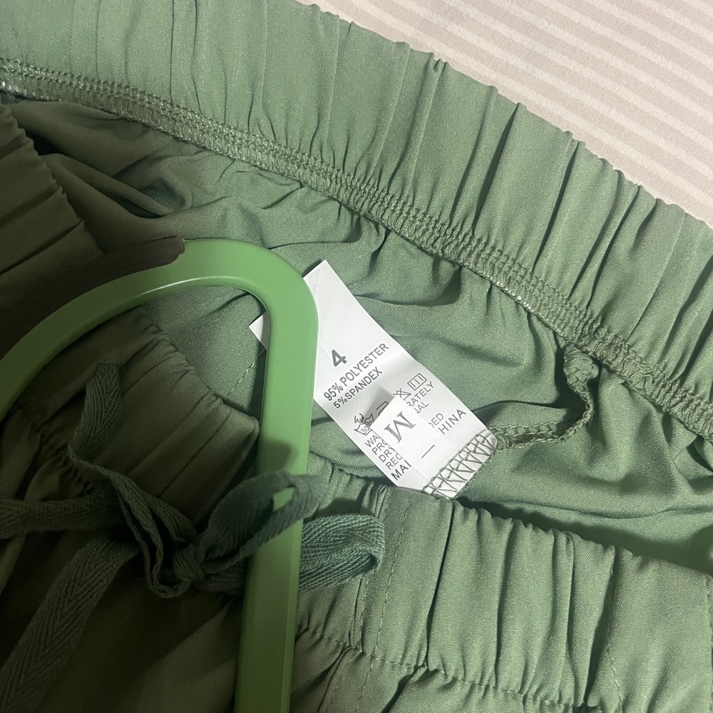 Green Casual Shorts - Picture 9 of 9